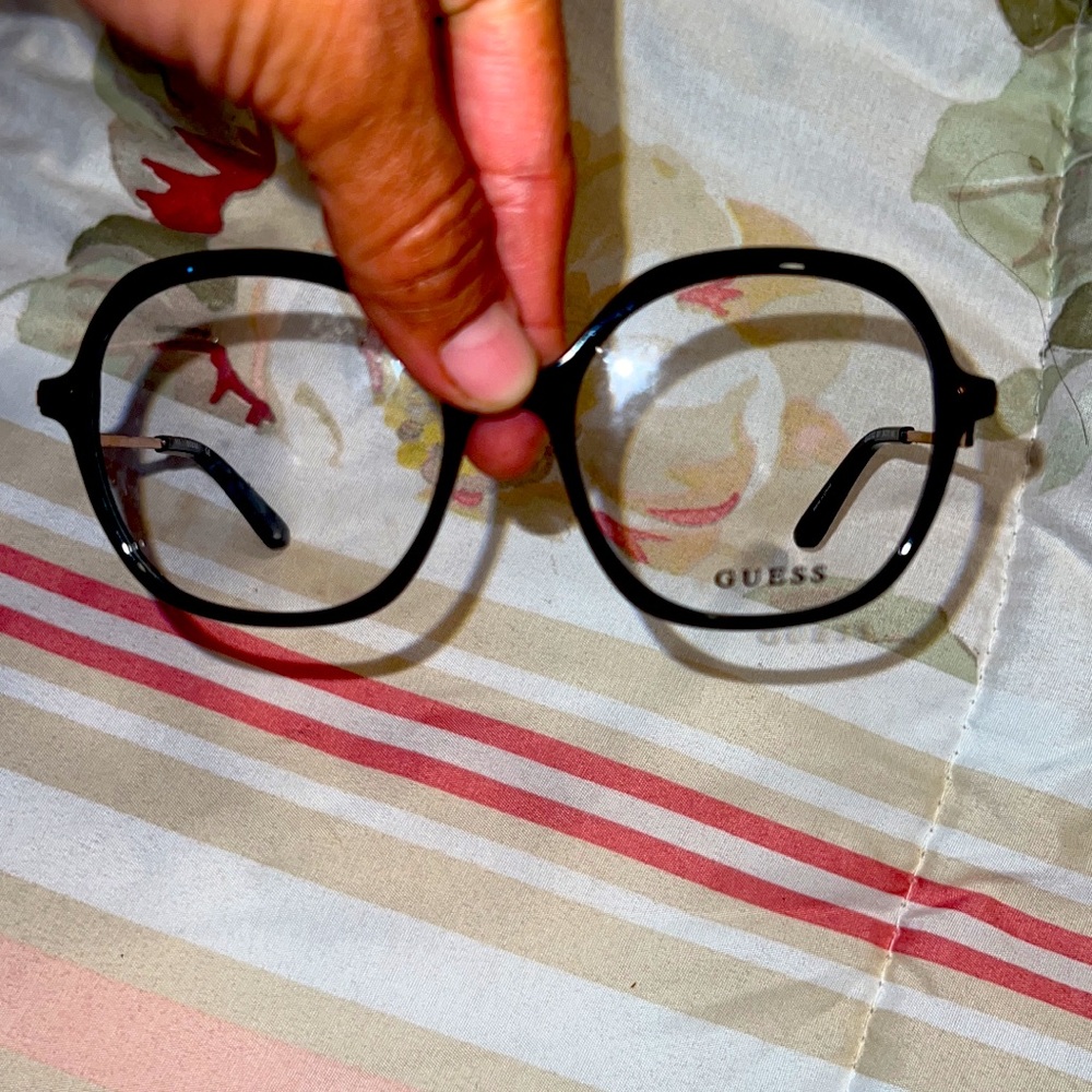 Sunglasses Guess , autentic graduation